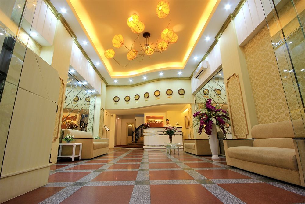 Hanoi Royal Palace Hotel 2 Buitenkant foto